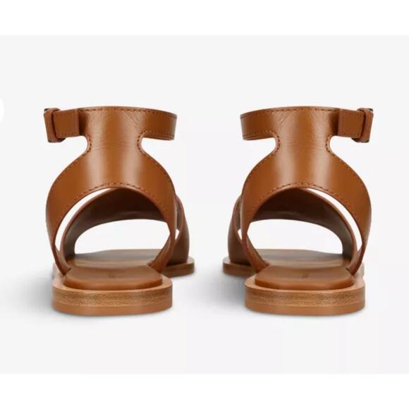 GIVENCHY 4G Liquid logo-embossed Leather Sandals in Soft Tan 37 - Picture 4 of 4